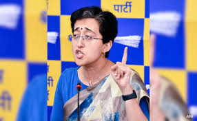 SWATI VS BIBHAV : ATISHI DID A CONFERENCE