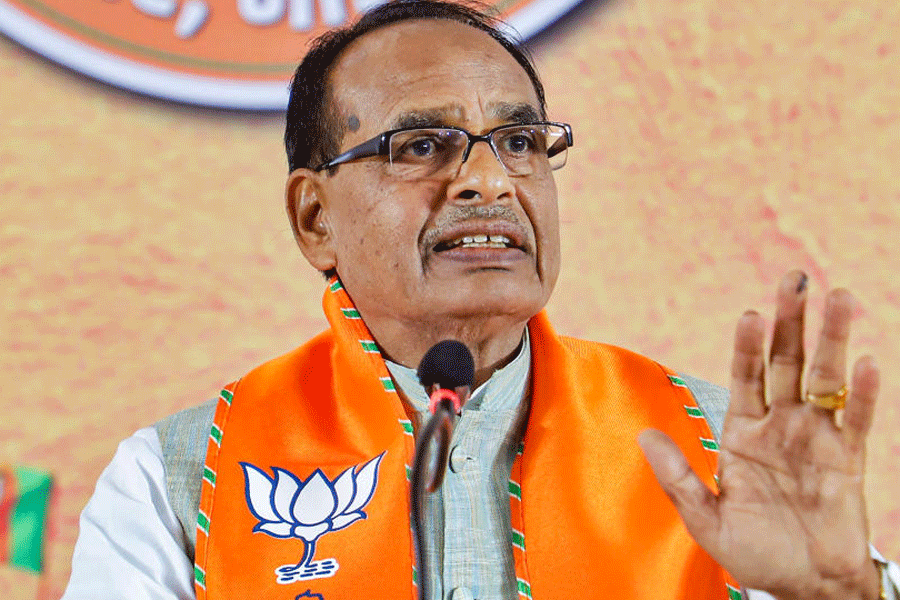 Court orders registration of criminal defamation case against former MP CM Shivraj Singh Chouhan