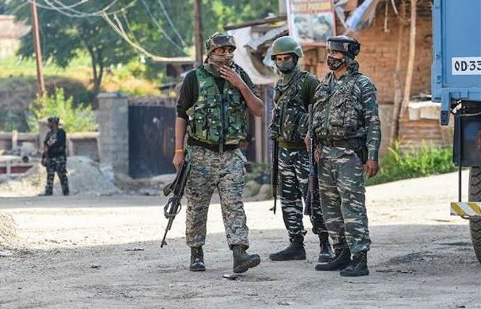 200 gunmen raid home and abduct Manipur police officer