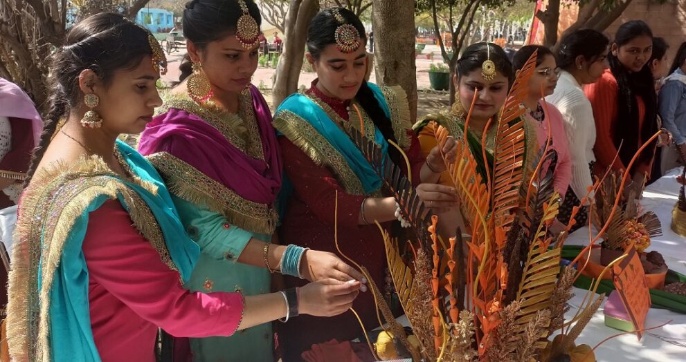 Science City blossomed with the fragrance of flowers