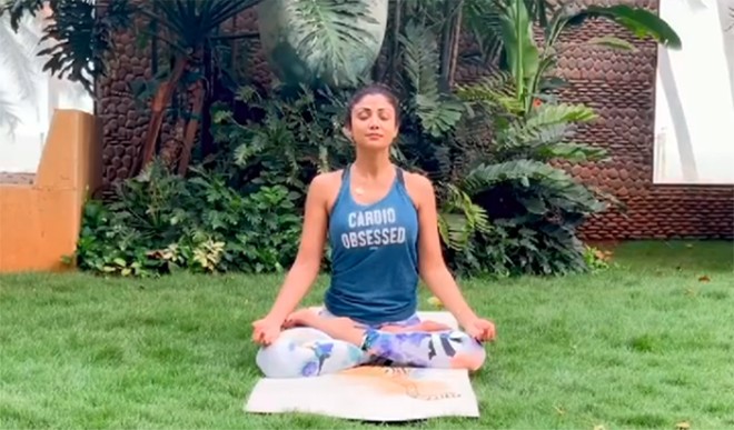 Sukhasana