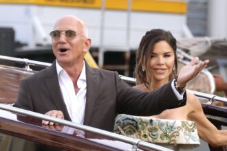Jeff Bezos married journo Lauren