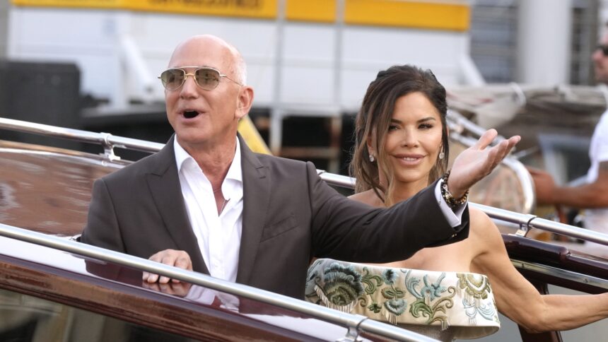 Jeff Bezos married journo Lauren