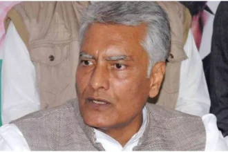 ECI को AAP के मंसूबे बताये, अलर्ट रहने कि अपील