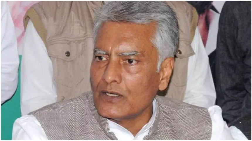 ECI को AAP के मंसूबे बताये, अलर्ट रहने कि अपील
