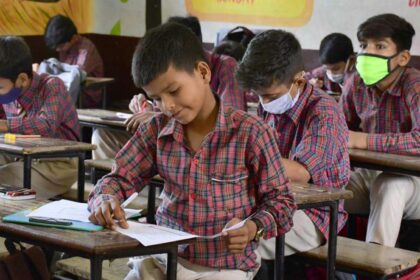 GOVT SCHOOL PUNJAB : बच्चा स्कूल नहीं आया तो पेरेंट्स को जायेगा alert मैसेज,