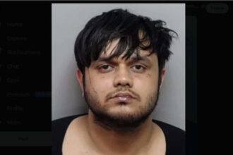 Indian Man Arrested in US : अमरीका में अवैध रूप से रह रहे अथर्व व्यास ने माँ -बेटी पर किया हमला