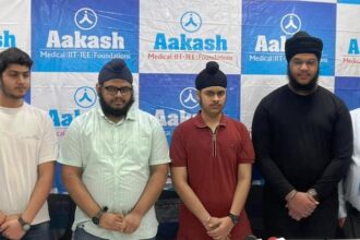 : 14 छात्रों का JEE MAIN में शानदार प्रदर्शन, इशमित AIR 503 के साथ टॉपर