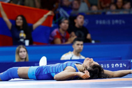 Vinesh Phogat ने पुष्टि की, WFI ने किसी भी प्रतियोगिता में हिस्सा लेने से रोका