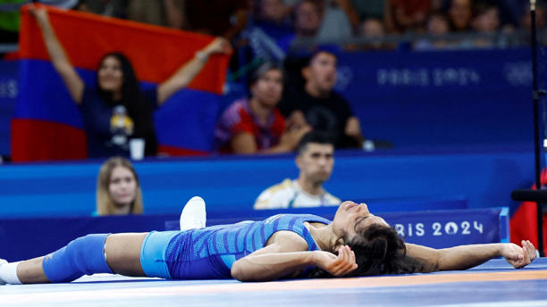 Vinesh Phogat ने पुष्टि की, WFI ने किसी भी प्रतियोगिता में हिस्सा लेने से रोका