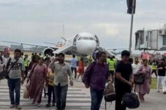 Safety Protocol : पावर बैंक में ब्लास्ट की जाँच, फ़्लाइट में धुआं भर रहा था, लोगों को सामान की पड़ी थी