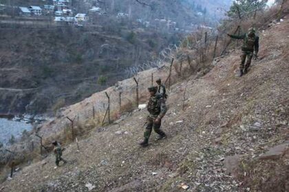 TENSION ON LOC : राजौरी में पाकिस्तानी सेना ने की भारी गोलीबारी, सुरक्षा बढ़ाई