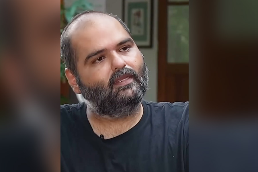 STAND UP COMEDIAN KUNAL KAMRA का विरोध, शो की जगह बदली