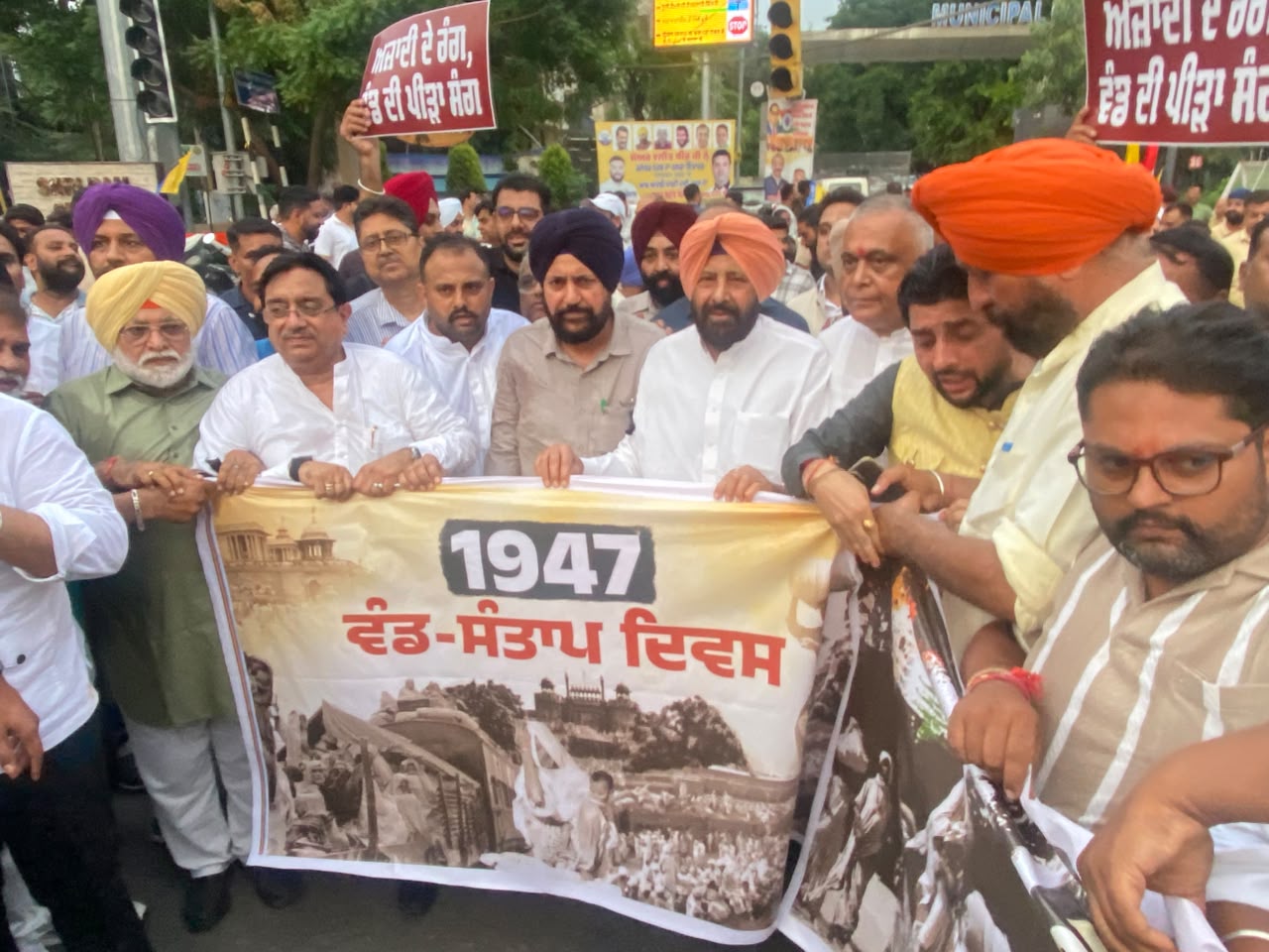 BJP PRESIDENT DHILLON ने विभाजन विभीषिका स्मृति दिवस पर निकाली मौन यात्रा