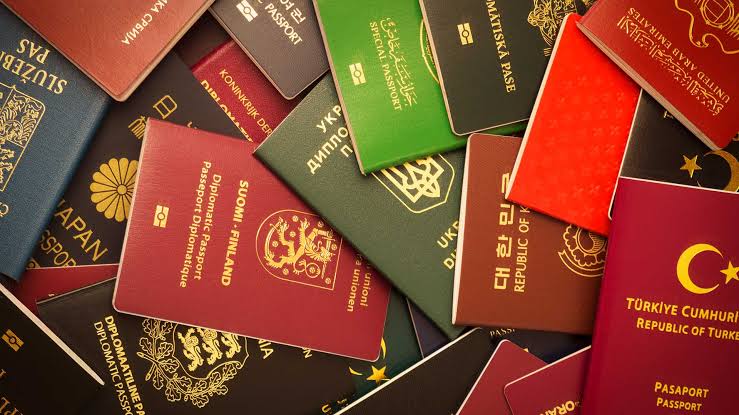 US PASSPORT 10वें नंबर पर, सिंगापुर की सरदारी बरकरार