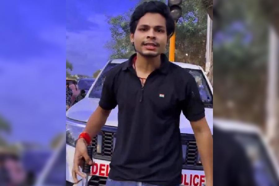 “cracked the skull” : 'दलित आदमी का सिर फोड़ा' की डींगें हांकने वाले पर SC/ST एक्ट केस, पुलिस ने हिरासत में लिया