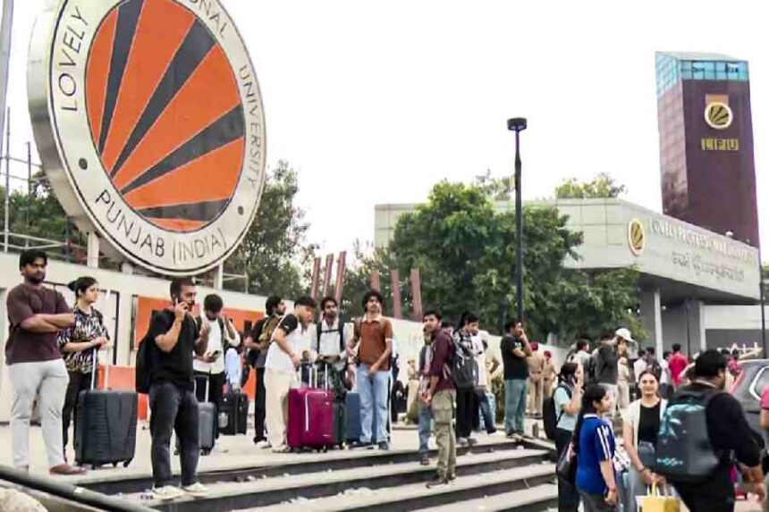 LPU STUDENTS GOING BACK
