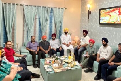 NAGAR KIRTAN ON 12: गुरु गोबिंद सिंह नगर में नगर कीर्तन के स्वागत को लेकर मीटिंग