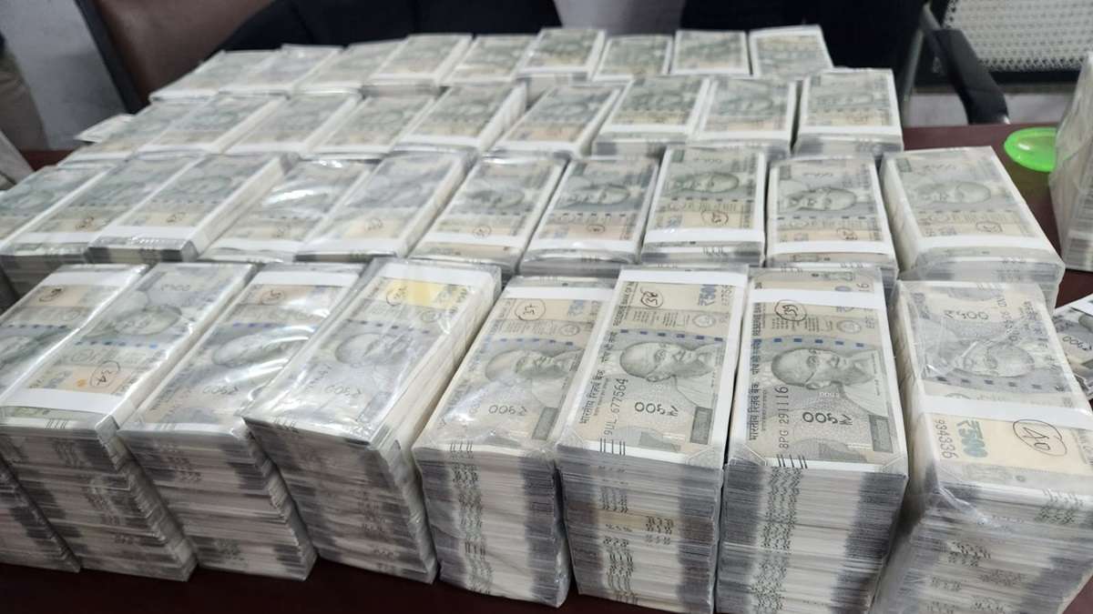85 Lakh fake currency :